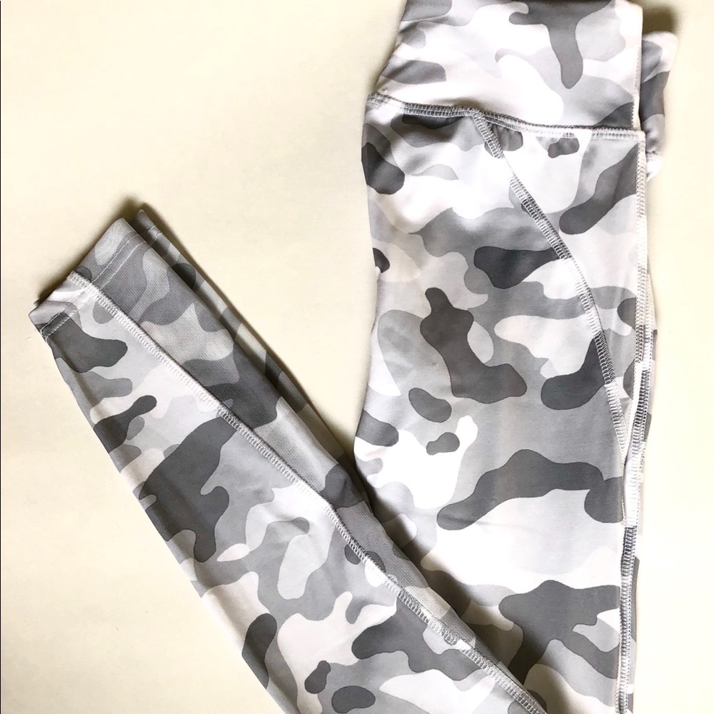 Forever 21  mesh camo leggings